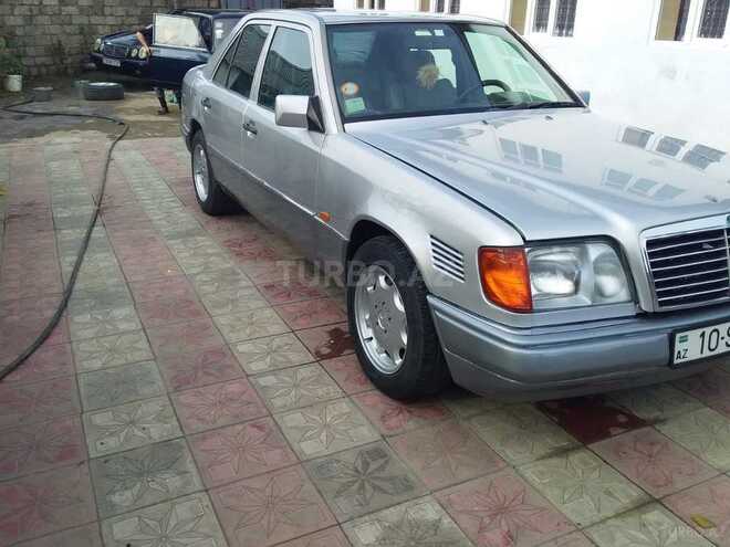 Mercedes E 250 1993, 264,630 km - 2.5 л - Masallı
