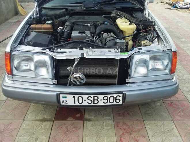 Mercedes E 250 1993, 264,630 km - 2.5 л - Masallı
