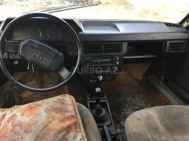 Moskvich 2141 1988, 200,000 km - 1.6 l - Şirvan