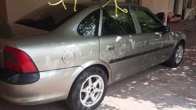 Opel Vectra 1996, 32,000 km - 0.3 л - Gəncə