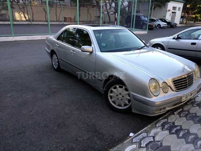 Mercedes E 220 1999, 402,000 km - 2.2 l - Bakı