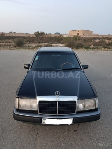 Mercedes E 220 1991, 3,333,333 km - 2.0 l - Bakı
