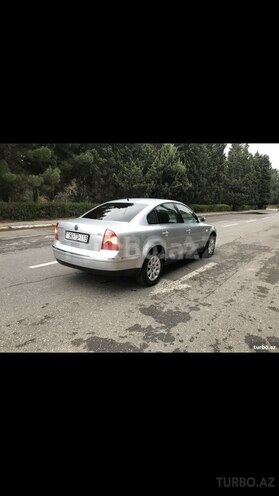 Volkswagen Passat 2003, 320,000 km - 1.8 l - Sumqayıt