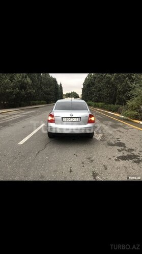 Volkswagen Passat 2003, 320,000 km - 1.8 l - Sumqayıt