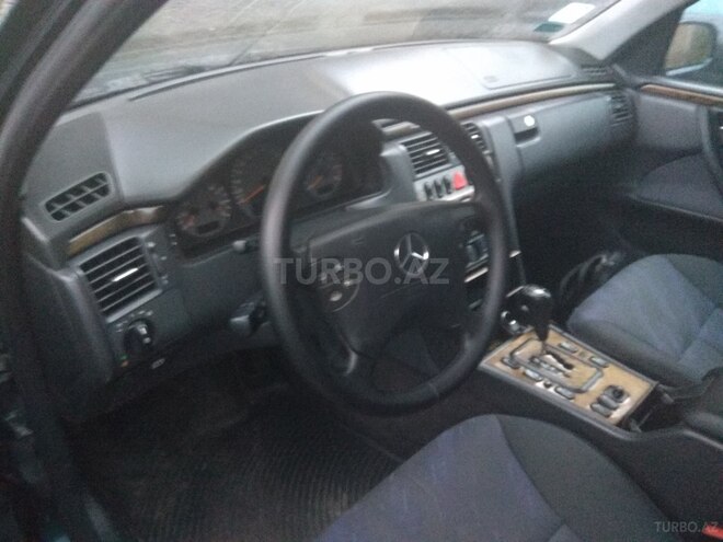 Mercedes E 320 2000, 288,726 km - 3.2 л - Bakı