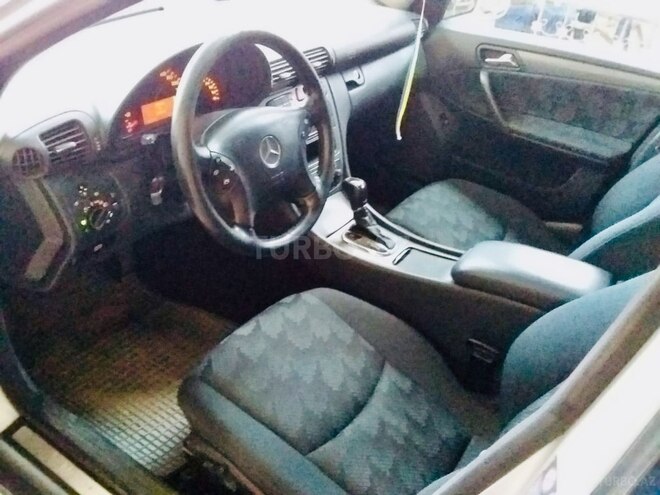 Mercedes C 180 2002, 144,000 km - 0.2 l - Gəncə