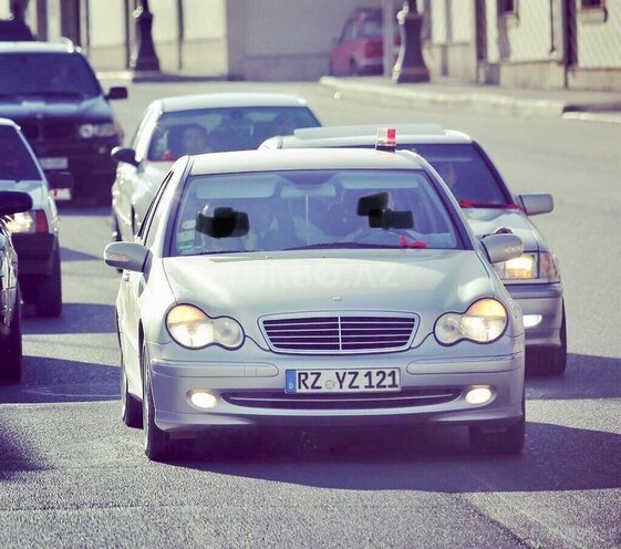 Mercedes C 180 2002, 144,000 km - 0.2 l - Gəncə