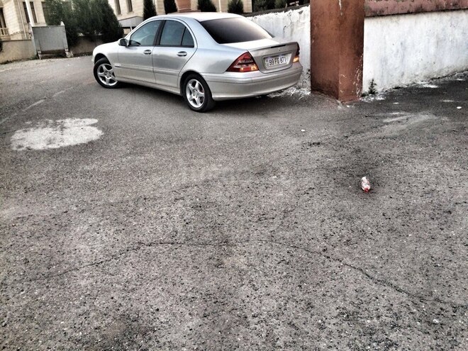 Mercedes C 180 2002, 144,000 km - 0.2 l - Gəncə