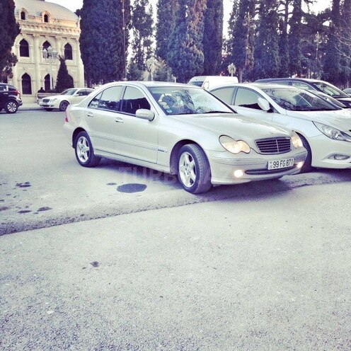 Mercedes C 180 2002, 144,000 km - 0.2 l - Gəncə