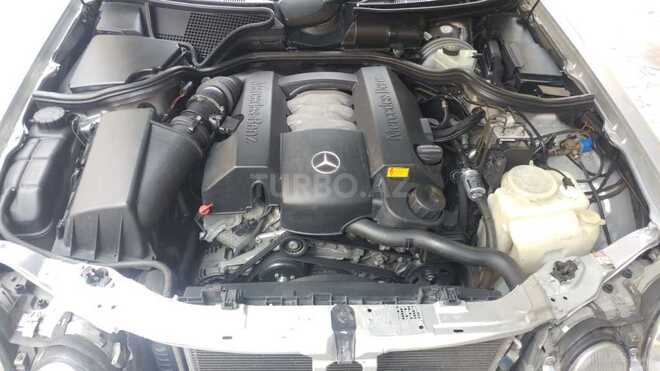 Mercedes E 280 1999, 270,000 km - 2.8 l - Bakı