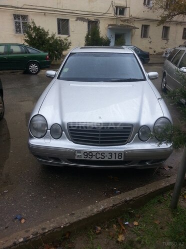 Mercedes E 240 2002, 222,000 km - 2.4 l - Sumqayıt