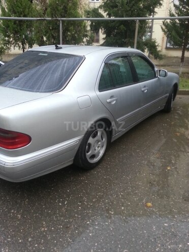 Mercedes E 240 2002, 222,000 km - 2.4 l - Sumqayıt