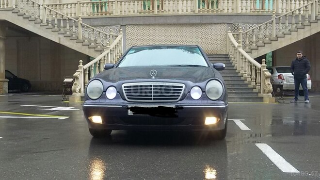 Mercedes E 320 2000, 270,563 km - 3.2 l - Bakı