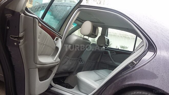 Mercedes E 320 2000, 270,563 km - 3.2 l - Bakı