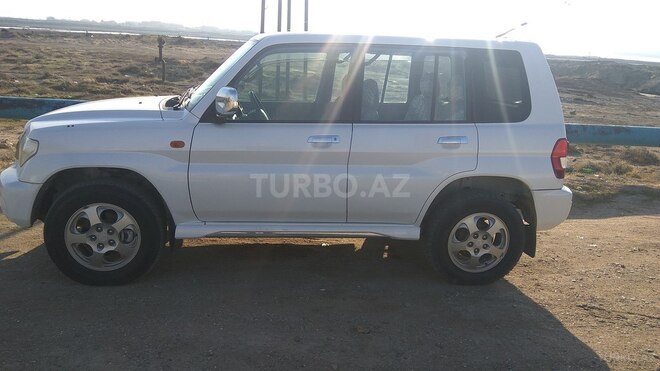 Mitsubishi Pajero io 2001, 16,100 km - 2.0 l - Bakı