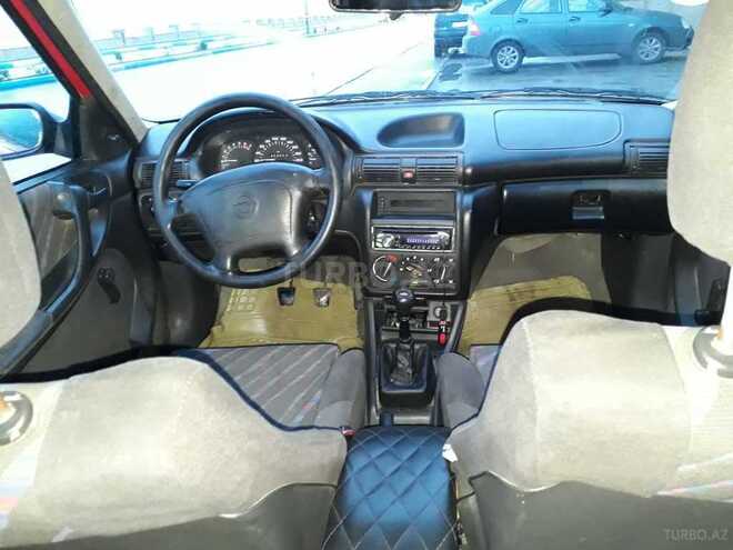 Opel Astra 1995, 420,000 km - 1.6 l - Sumqayıt