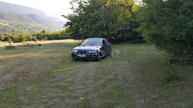 BMW 318 1999, 146 km - 0.2 л - Qusar