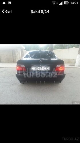 BMW 318 1996, 350,000 km - 1.8 l - Quba