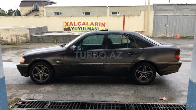 Mercedes C 200 1998, 280,000 km - 2.0 л - Bakı