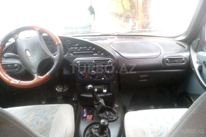 Chevrolet Niva 2003, 152,000 km - 1.7 л - Qusar