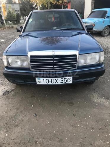 Mercedes 190 1990, 300,500 km - 2.0 l - Quba