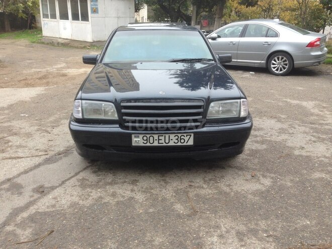 Mercedes C 220 1995, 296,745 km - 2.2 l - Bakı