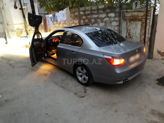 BMW 525 2004, 215,000 km - 2.5 l - Bakı