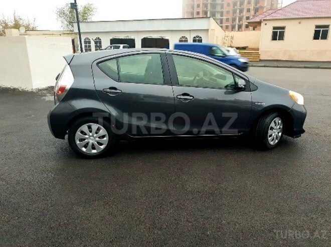 Toyota Prius 2013, 64,200 km - 1.5 l - Bakı