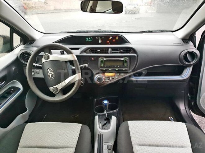Toyota Prius 2013, 64,200 km - 1.5 l - Bakı