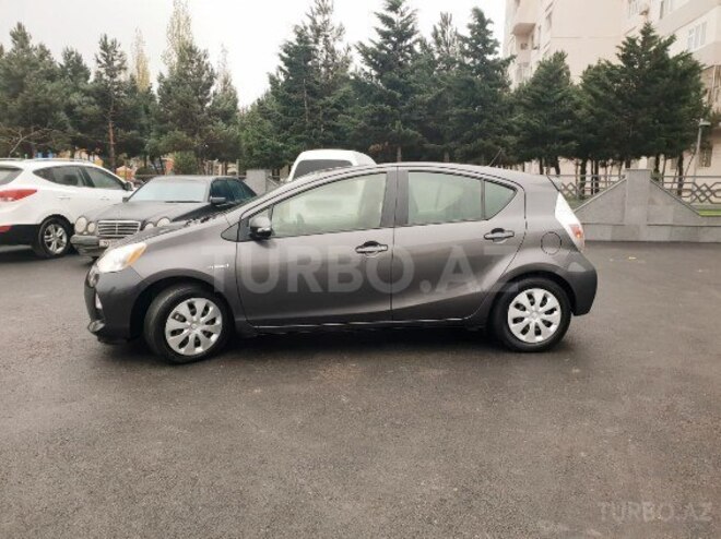 Toyota Prius 2013, 64,200 km - 1.5 l - Bakı