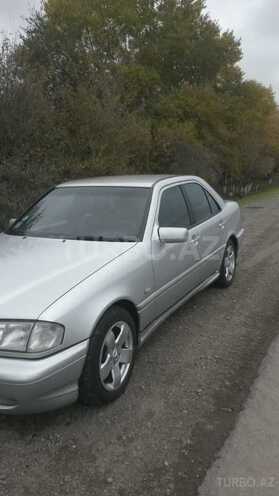 Mercedes C 240 2000, 169,000 km - 2.4 л - Sabirabad