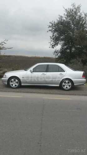 Mercedes C 240 2000, 169,000 km - 2.4 л - Sabirabad