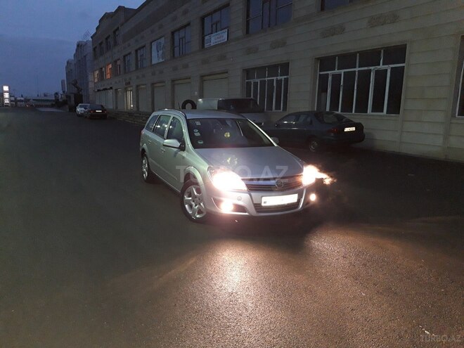 Opel Astra 2007, 198,000 km - 1.9 l - Yevlax