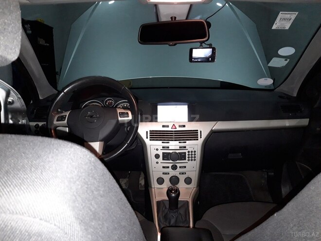 Opel Astra 2007, 198,000 km - 1.9 l - Yevlax