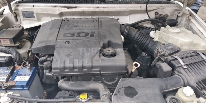 Mitsubishi Pajero io 2000, 990,230 km - 2.0 l - Bakı
