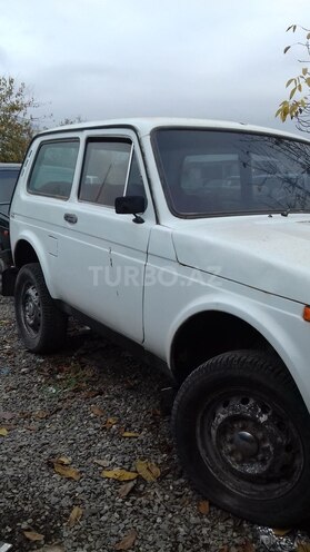 LADA (VAZ) Niva 2014, 25,000 km - 1.7 l - Quba