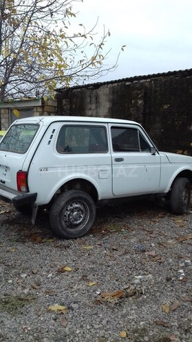 LADA (VAZ) Niva 2014, 25,000 km - 1.7 l - Quba