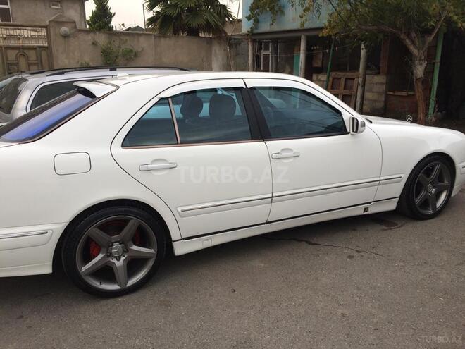 Mercedes E 240 2000, 300,000 km - 0.3 l - Bakı