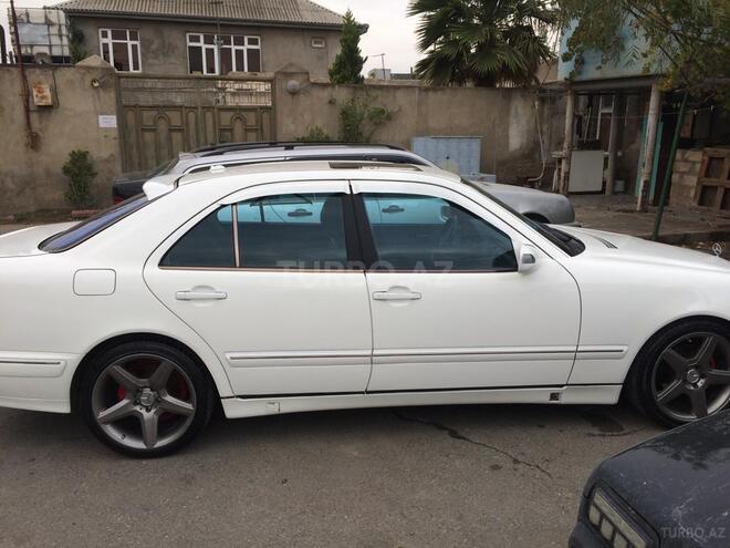 Mercedes E 240 2000, 300,000 km - 0.3 l - Bakı