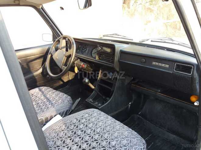 LADA (VAZ) 2107 2009, 70,000 km - 1.6 l - Salyan