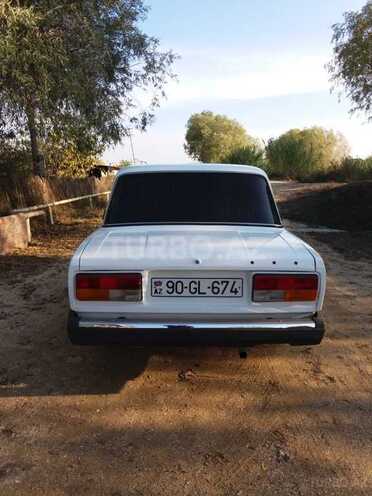 LADA (VAZ) 2107 2009, 70,000 km - 1.6 l - Salyan