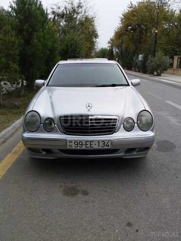 Mercedes E 240 2000, 222,150 km - 2.4 l - Salyan