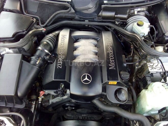 Mercedes E 240 2000, 222,150 km - 2.4 l - Salyan