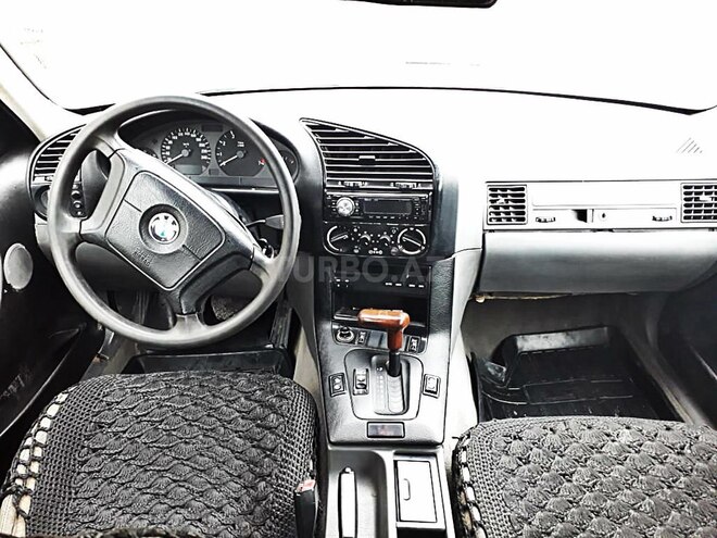 BMW 318 1993, 234,565 km - 1.8 l - Bakı