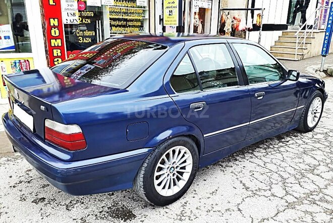 BMW 318 1993, 234,565 km - 1.8 l - Bakı