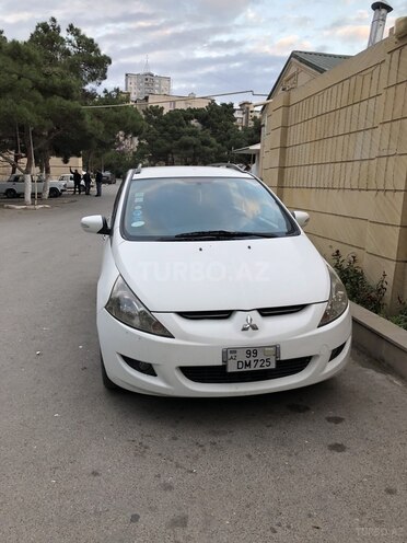 Mitsubishi Grandis 2007, 94,000 km - 2.4 л - Bakı