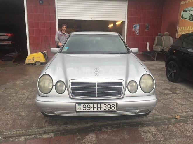 Mercedes E 200 1998, 285,000 km - 2.0 l - Bakı