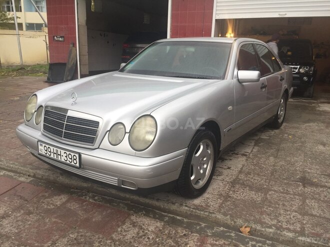 Mercedes E 200 1998, 285,000 km - 2.0 l - Bakı