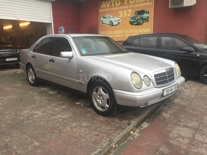 Mercedes E 200 1998, 285,000 km - 2.0 l - Bakı