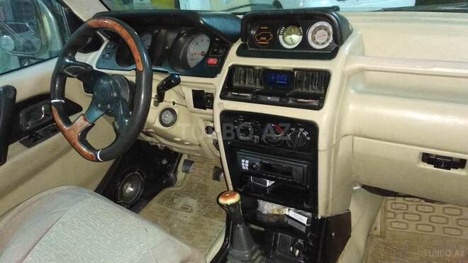 Mitsubishi Pajero 1993, 350,000 km - 2.4 л - Bakı